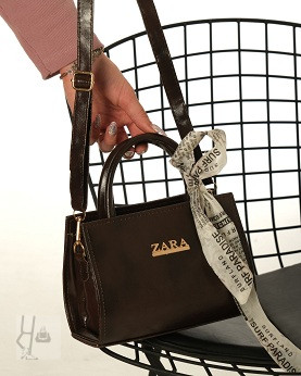 کیف زارا مقوایی شالدار